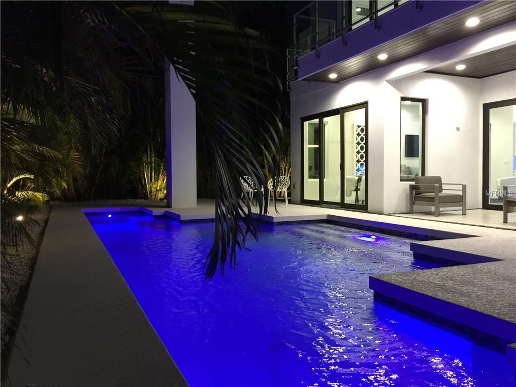 2745 S EAST AVENUE, SARASOTA, Florida 34239, 3 Bedrooms Bedrooms, 3 Rooms Rooms,3 BathroomsBathrooms,Residential,For sale,EAST,A4205568