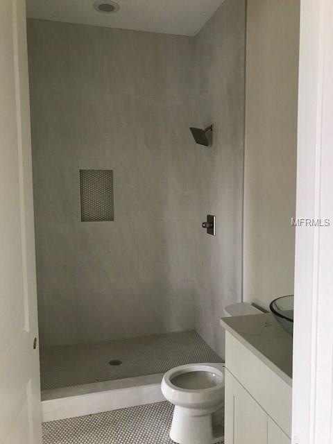 711 34TH AVENUE N, ST PETERSBURG, Florida 33704, 5 Bedrooms Bedrooms, 8 Rooms Rooms,4 BathroomsBathrooms,Residential,For sale,34TH,T2922145