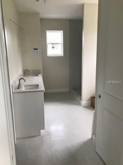 711 34TH AVENUE N, ST PETERSBURG, Florida 33704, 5 Bedrooms Bedrooms, 8 Rooms Rooms,4 BathroomsBathrooms,Residential,For sale,34TH,T2922145