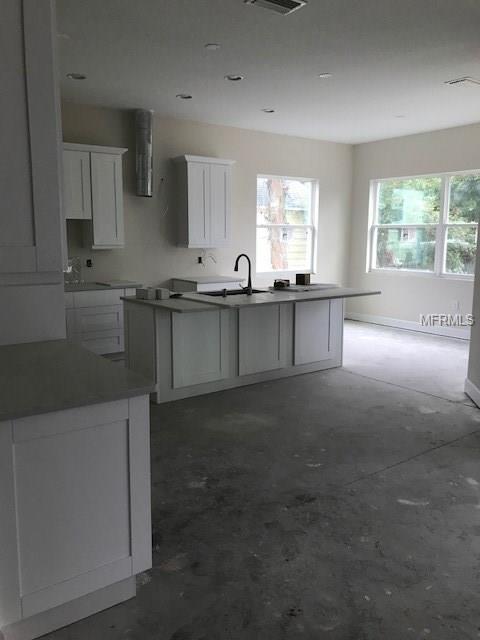 711 34TH AVENUE N, ST PETERSBURG, Florida 33704, 5 Bedrooms Bedrooms, 8 Rooms Rooms,4 BathroomsBathrooms,Residential,For sale,34TH,T2922145