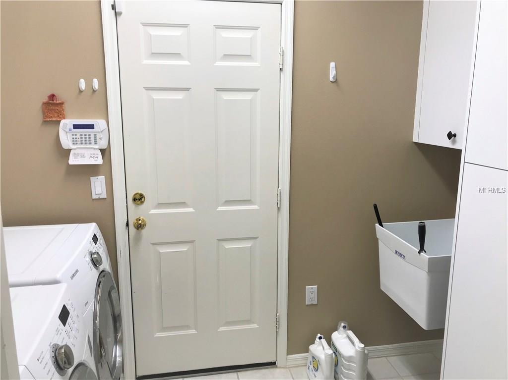 17717 NATHANS DRIVE, TAMPA, Florida 33647, 3 Bedrooms Bedrooms, 7 Rooms Rooms,2 BathroomsBathrooms,Residential,For sale,NATHANS,T2923198