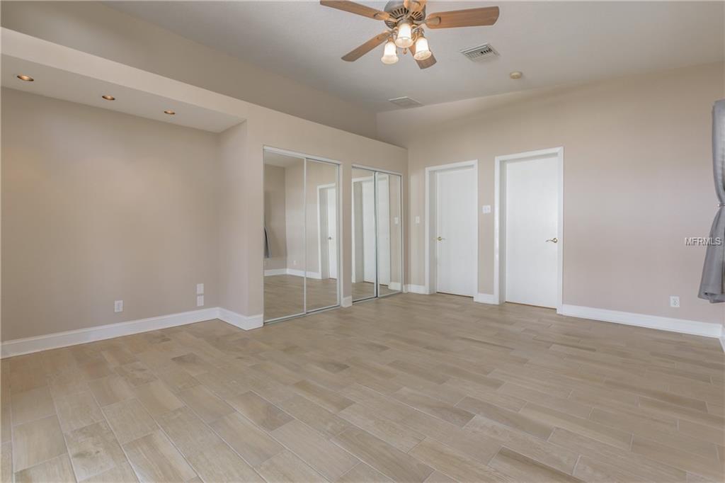 2409 W STROUD AVENUE, TAMPA, Florida 33629, 3 Bedrooms Bedrooms, 6 Rooms Rooms,2 BathroomsBathrooms,Residential,For sale,STROUD,T2925023