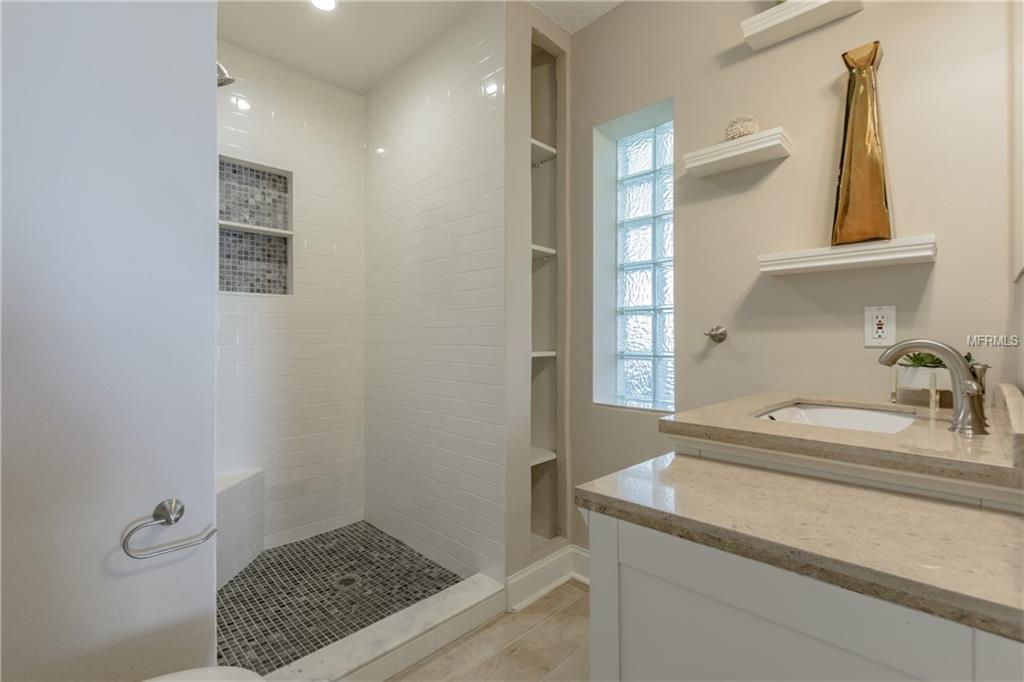 2409 W STROUD AVENUE, TAMPA, Florida 33629, 3 Bedrooms Bedrooms, 6 Rooms Rooms,2 BathroomsBathrooms,Residential,For sale,STROUD,T2925023