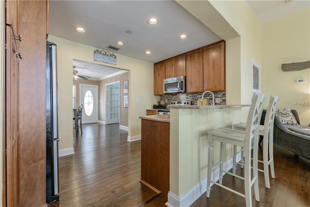 2409 W STROUD AVENUE, TAMPA, Florida 33629, 3 Bedrooms Bedrooms, 6 Rooms Rooms,2 BathroomsBathrooms,Residential,For sale,STROUD,T2925023