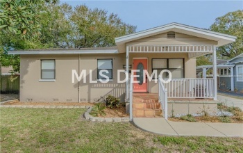 2409 W STROUD AVENUE, TAMPA, Florida 33629, 3 Bedrooms Bedrooms, 6 Rooms Rooms,2 BathroomsBathrooms,Residential,For sale,STROUD,T2925023