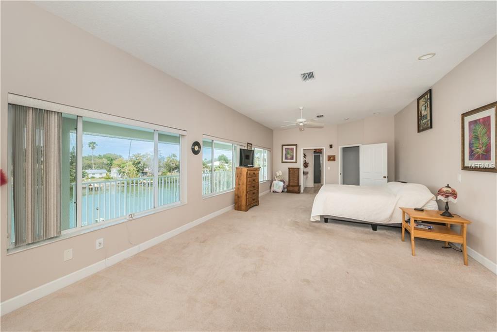 314 10TH AVENUE, INDIAN ROCKS BEACH, Florida 33785, 3 Bedrooms Bedrooms, 7 Rooms Rooms,2 BathroomsBathrooms,Residential,For sale,10TH,U7847194