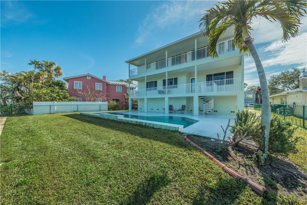 314 10TH AVENUE, INDIAN ROCKS BEACH, Florida 33785, 3 Bedrooms Bedrooms, 7 Rooms Rooms,2 BathroomsBathrooms,Residential,For sale,10TH,U7847194