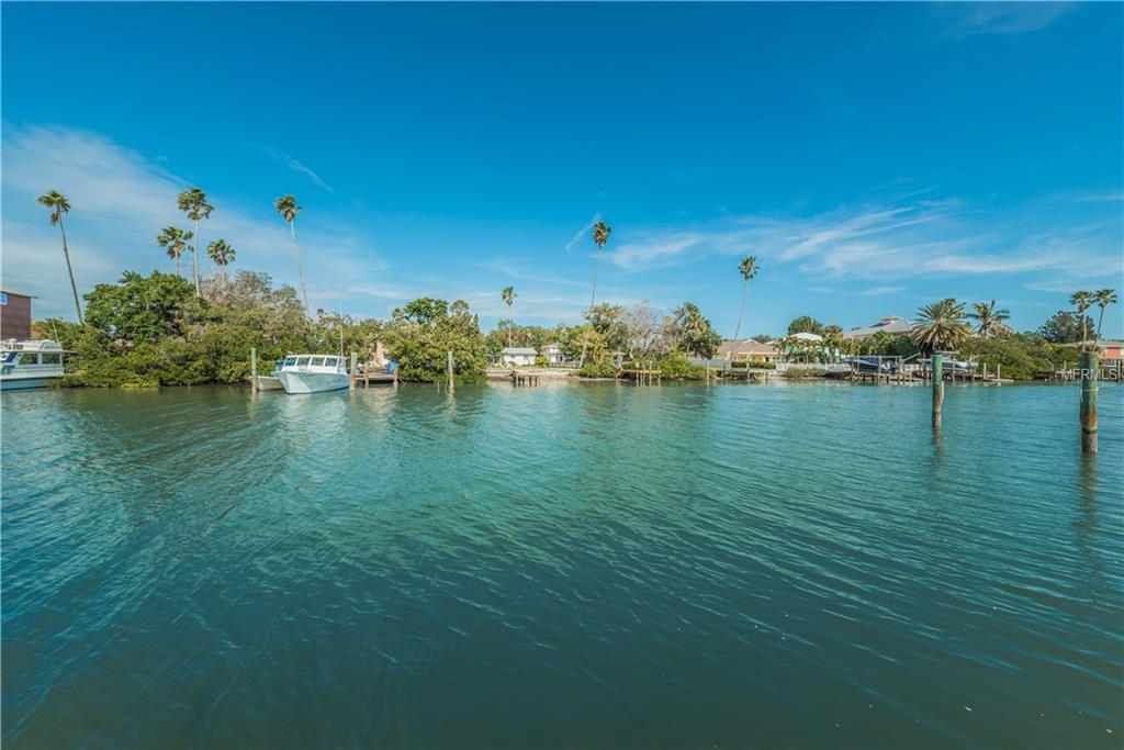 314 10TH AVENUE, INDIAN ROCKS BEACH, Florida 33785, 3 Bedrooms Bedrooms, 7 Rooms Rooms,2 BathroomsBathrooms,Residential,For sale,10TH,U7847194