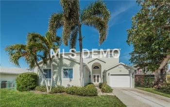 314 10TH AVENUE, INDIAN ROCKS BEACH, Florida 33785, 3 Bedrooms Bedrooms, 7 Rooms Rooms,2 BathroomsBathrooms,Residential,For sale,10TH,U7847194