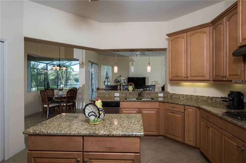 8757 BRIDGEPORT BAY CIRCLE, MOUNT DORA, Florida 32757, 4 Bedrooms Bedrooms, 10 Rooms Rooms,3 BathroomsBathrooms,Residential,For sale,BRIDGEPORT BAY,G4847672