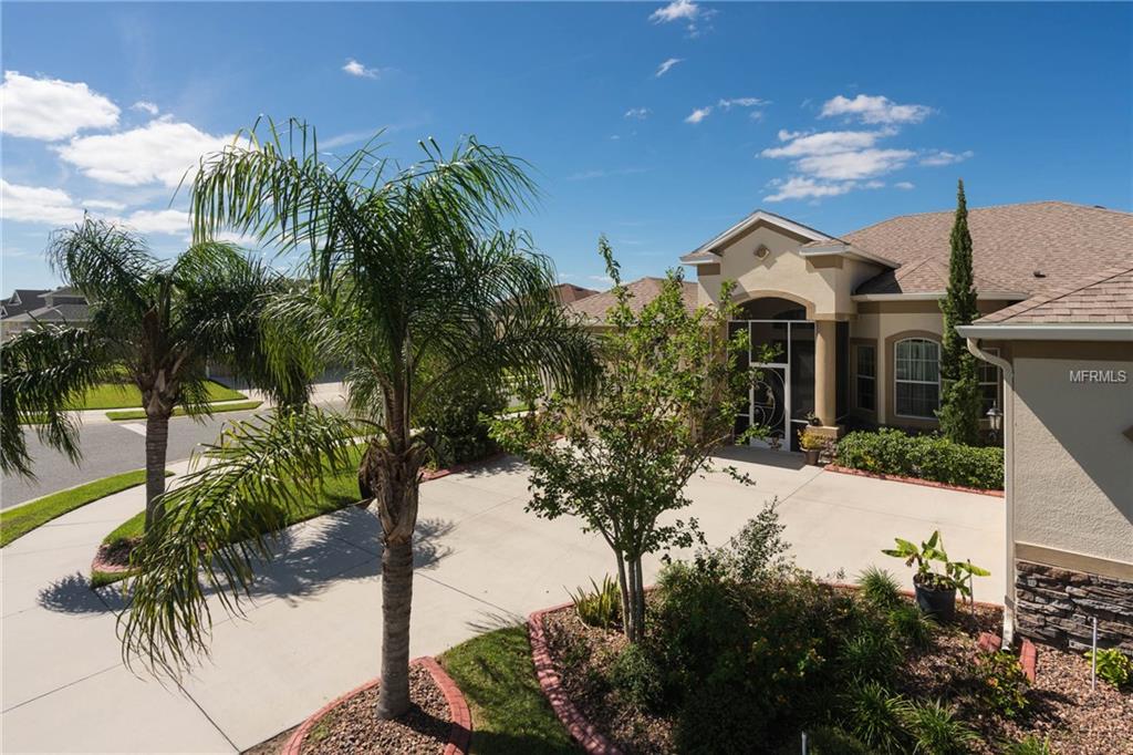 8757 BRIDGEPORT BAY CIRCLE, MOUNT DORA, Florida 32757, 4 Bedrooms Bedrooms, 10 Rooms Rooms,3 BathroomsBathrooms,Residential,For sale,BRIDGEPORT BAY,G4847672