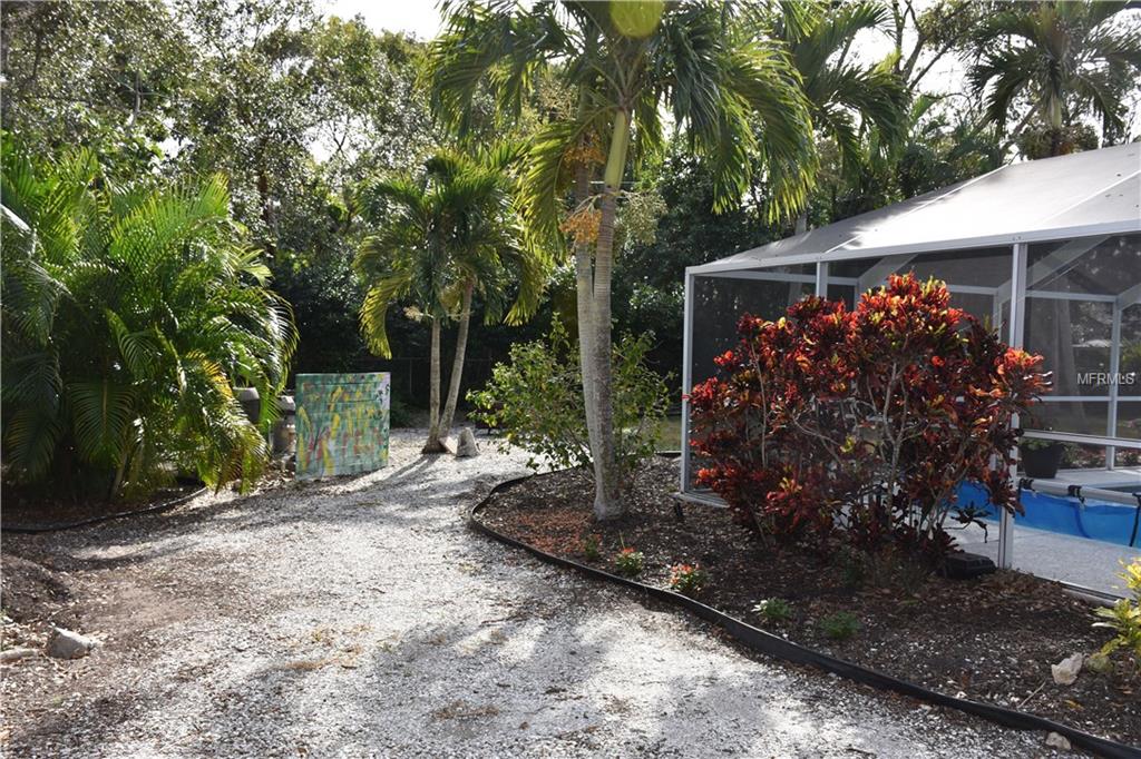 1766 LOMA LINDA STREET, SARASOTA, Florida 34239, 3 Bedrooms Bedrooms, 7 Rooms Rooms,2 BathroomsBathrooms,Residential,For sale,LOMA LINDA,A4207932