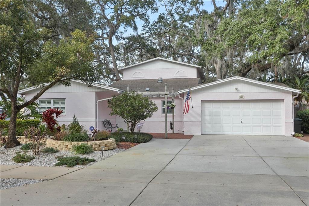 895 4TH STREET S, SAFETY HARBOR, Florida 34695, 3 Bedrooms Bedrooms, 7 Rooms Rooms,2 BathroomsBathrooms,Residential,For sale,4TH,U7846210