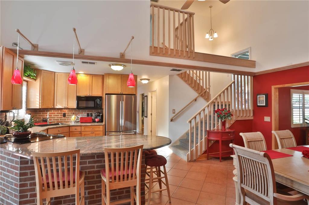 895 4TH STREET S, SAFETY HARBOR, Florida 34695, 3 Bedrooms Bedrooms, 7 Rooms Rooms,2 BathroomsBathrooms,Residential,For sale,4TH,U7846210