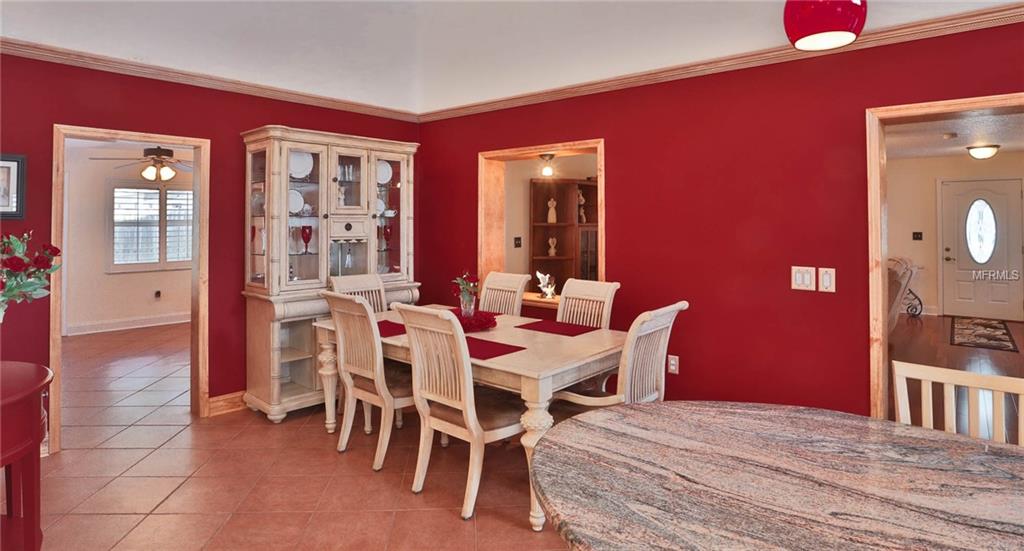 895 4TH STREET S, SAFETY HARBOR, Florida 34695, 3 Bedrooms Bedrooms, 7 Rooms Rooms,2 BathroomsBathrooms,Residential,For sale,4TH,U7846210