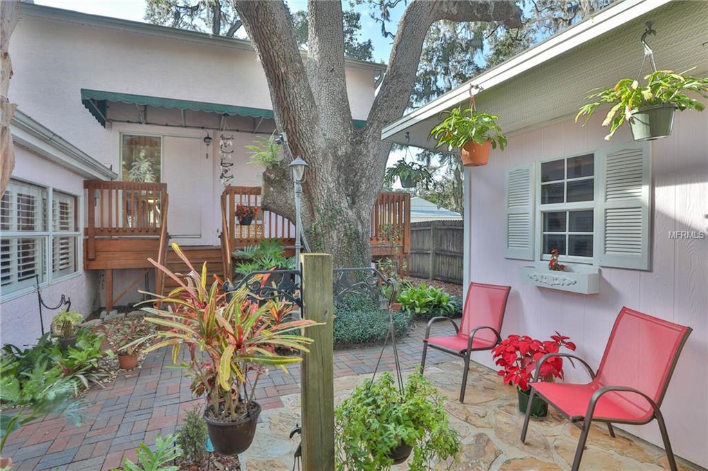 895 4TH STREET S, SAFETY HARBOR, Florida 34695, 3 Bedrooms Bedrooms, 7 Rooms Rooms,2 BathroomsBathrooms,Residential,For sale,4TH,U7846210