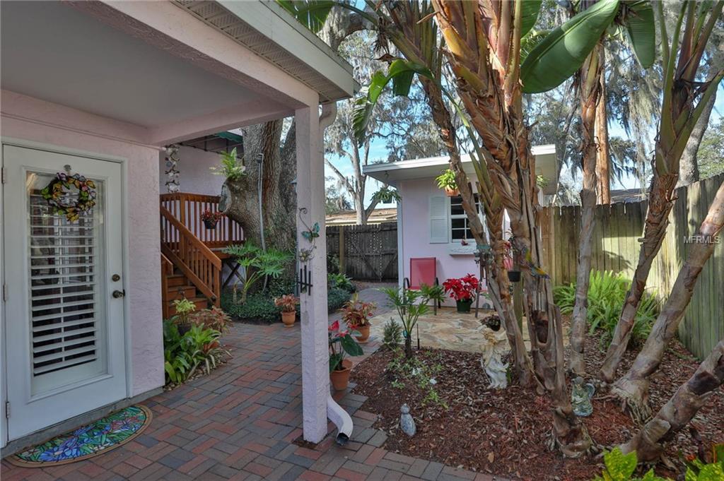 895 4TH STREET S, SAFETY HARBOR, Florida 34695, 3 Bedrooms Bedrooms, 7 Rooms Rooms,2 BathroomsBathrooms,Residential,For sale,4TH,U7846210