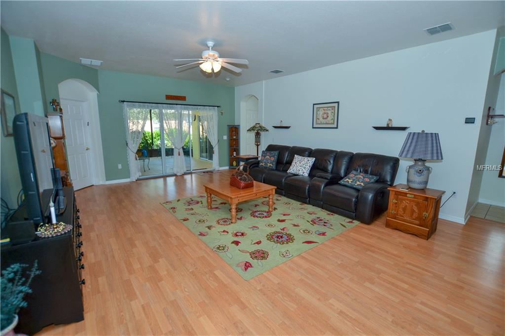 159 MARABELLA LOOP, POINCIANA, Florida 34759, 3 Bedrooms Bedrooms, 6 Rooms Rooms,2 BathroomsBathrooms,Residential,For sale,MARABELLA,O5560956