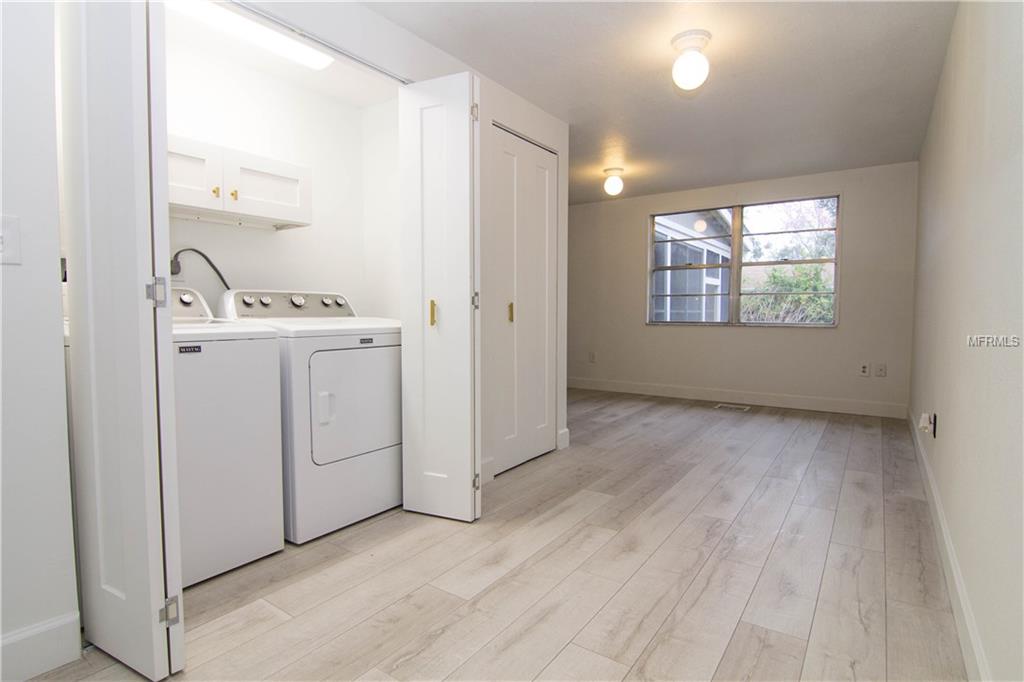 211 E MURIEL STREET, ORLANDO, Florida 32806, 3 Bedrooms Bedrooms, 3 Rooms Rooms,3 BathroomsBathrooms,Residential,For sale,MURIEL,O5561237