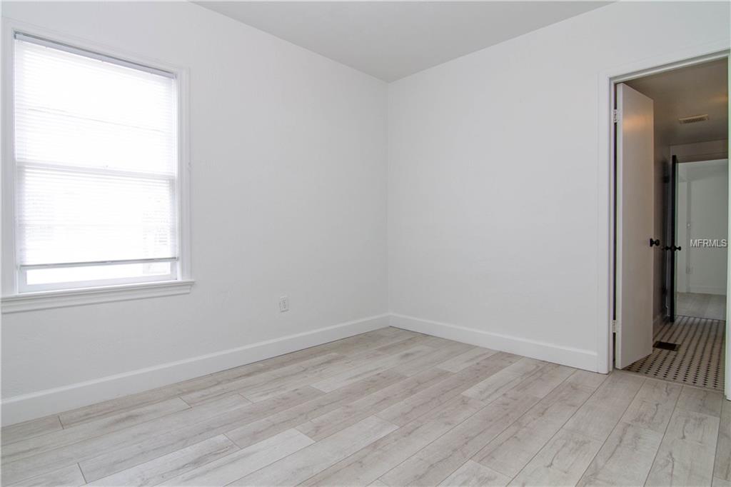 211 E MURIEL STREET, ORLANDO, Florida 32806, 3 Bedrooms Bedrooms, 3 Rooms Rooms,3 BathroomsBathrooms,Residential,For sale,MURIEL,O5561237