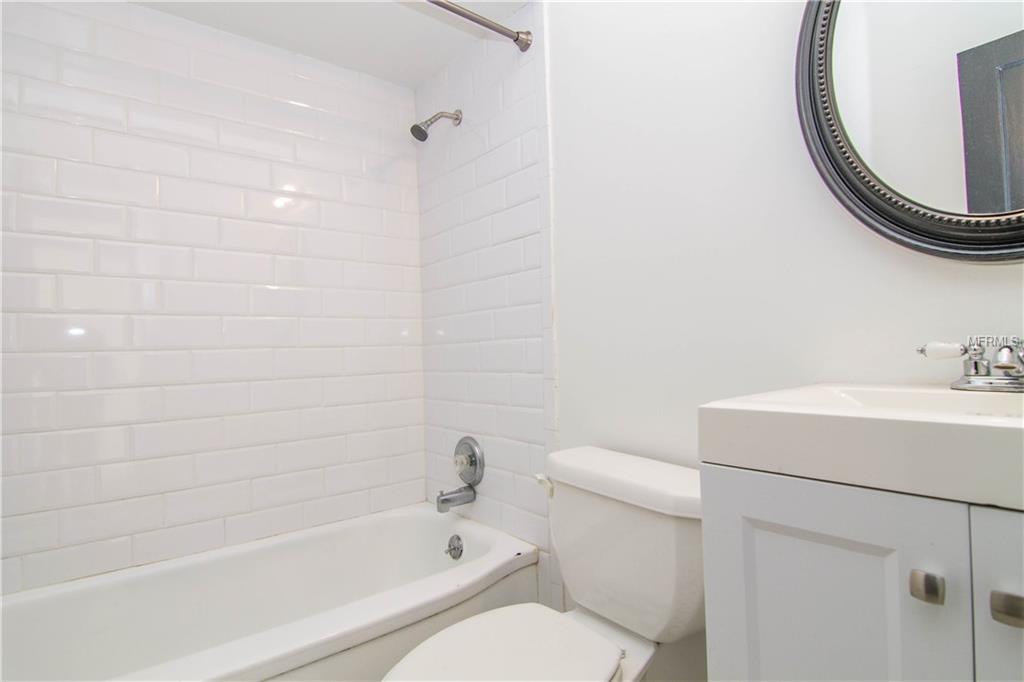 211 E MURIEL STREET, ORLANDO, Florida 32806, 3 Bedrooms Bedrooms, 3 Rooms Rooms,3 BathroomsBathrooms,Residential,For sale,MURIEL,O5561237