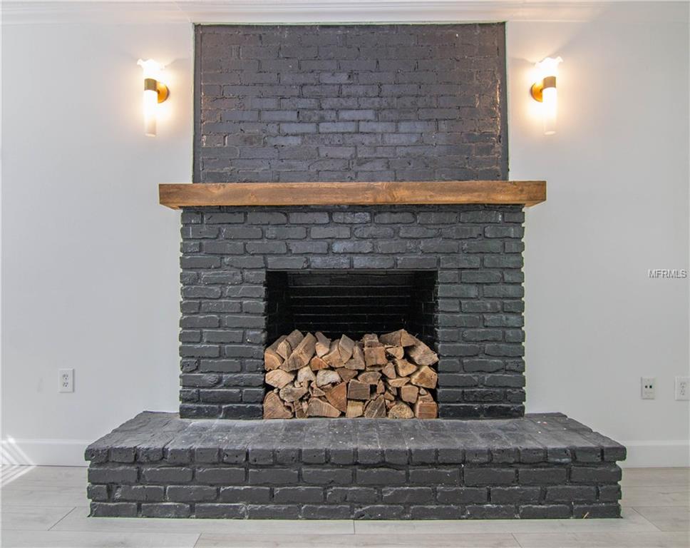 211 E MURIEL STREET, ORLANDO, Florida 32806, 3 Bedrooms Bedrooms, 3 Rooms Rooms,3 BathroomsBathrooms,Residential,For sale,MURIEL,O5561237