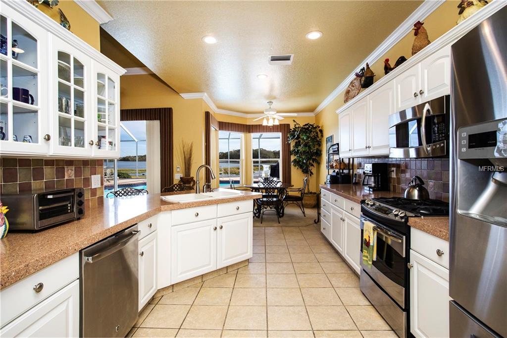 212 ROSANA DRIVE, BRANDON, Florida 33511, 3 Bedrooms Bedrooms, 9 Rooms Rooms,2 BathroomsBathrooms,Residential,For sale,ROSANA,T2928237