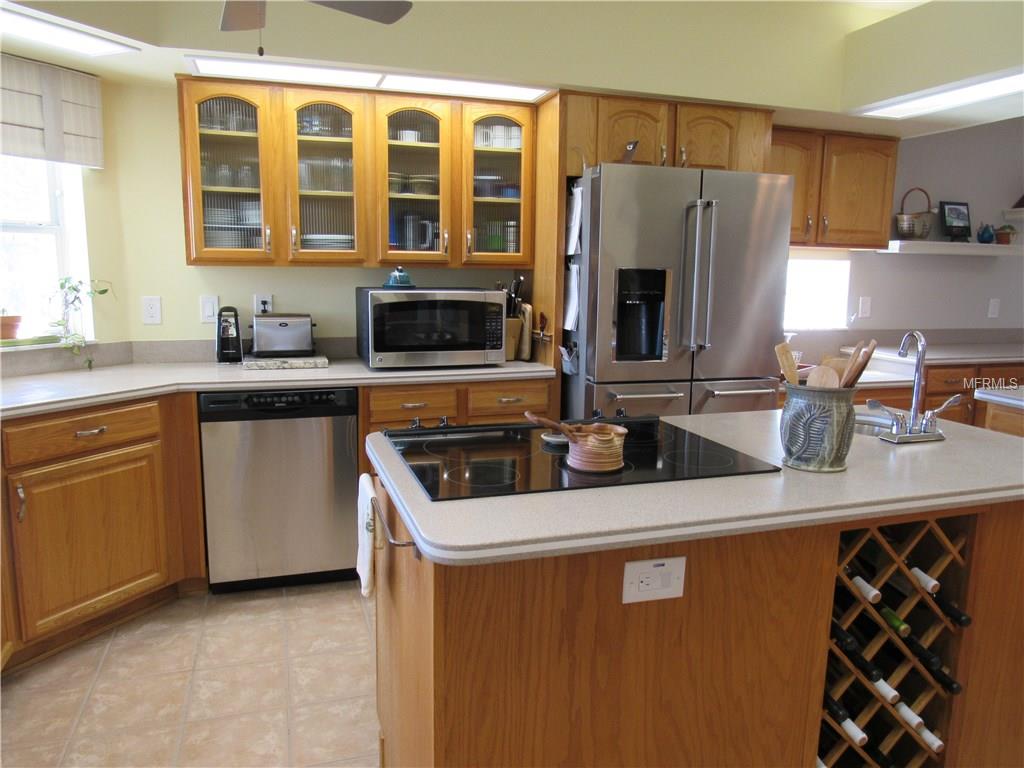 26528 BILLIE JEAN COURT, LEESBURG, Florida 34748, 2 Bedrooms Bedrooms, 10 Rooms Rooms,2 BathroomsBathrooms,Residential,For sale,BILLIE JEAN,G4852778