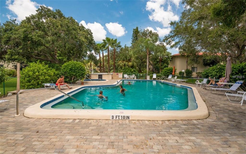 3438 WOOD OWL CIRCLE, BRADENTON, Florida 34210, 3 Bedrooms Bedrooms, 5 Rooms Rooms,2 BathroomsBathrooms,Residential,For sale,WOOD OWL,A4194865