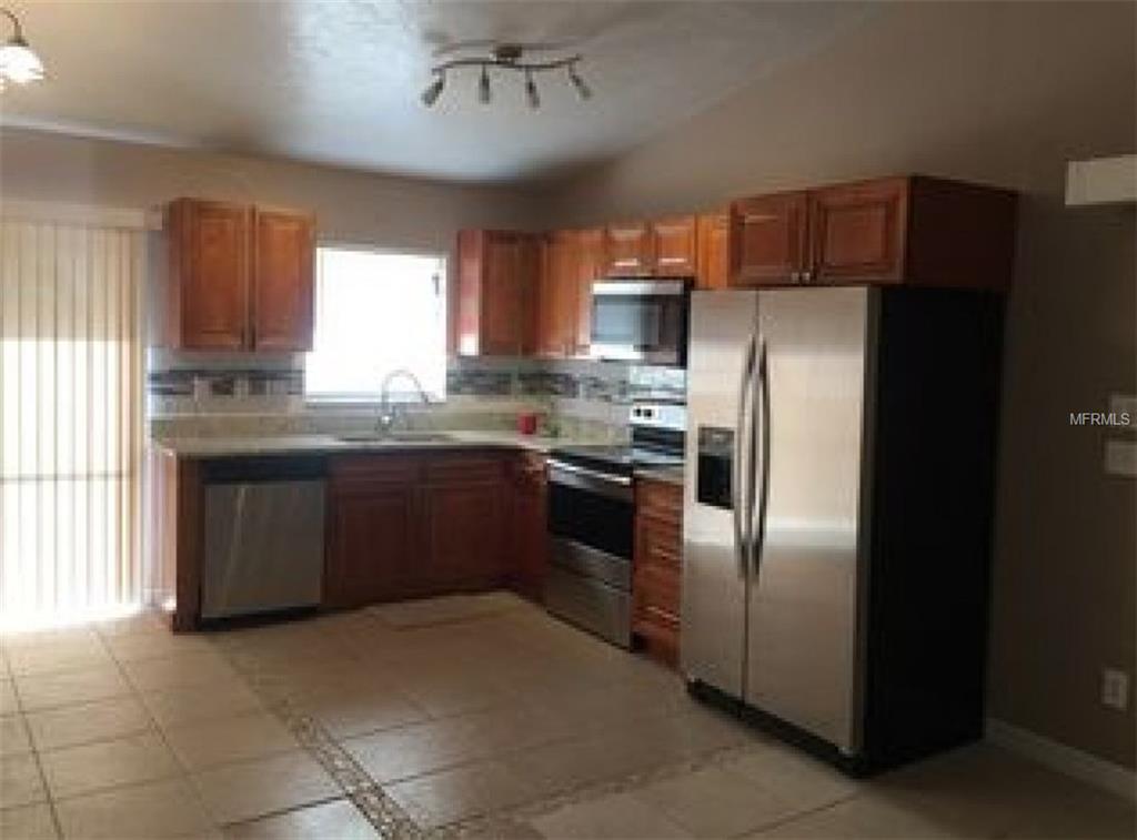 4926 1ST AVENUE S, ST PETERSBURG, Florida 33707, 3 Bedrooms Bedrooms, 6 Rooms Rooms,2 BathroomsBathrooms,Residential,For sale,1ST,A4207404