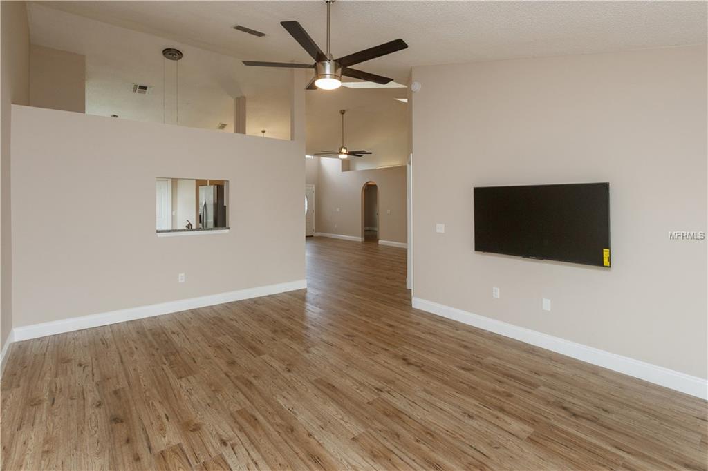 3127 DELLCREST PLACE, LAKE MARY, Florida 32746, 3 Bedrooms Bedrooms, 9 Rooms Rooms,2 BathroomsBathrooms,Residential,For sale,DELLCREST,O5561239