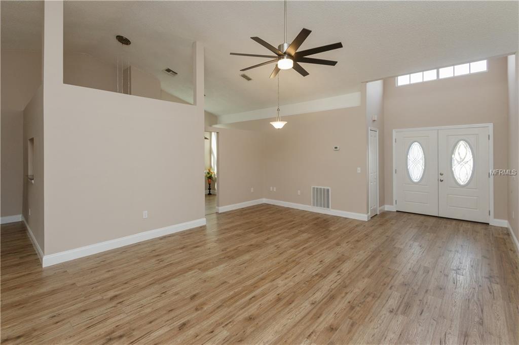 3127 DELLCREST PLACE, LAKE MARY, Florida 32746, 3 Bedrooms Bedrooms, 9 Rooms Rooms,2 BathroomsBathrooms,Residential,For sale,DELLCREST,O5561239