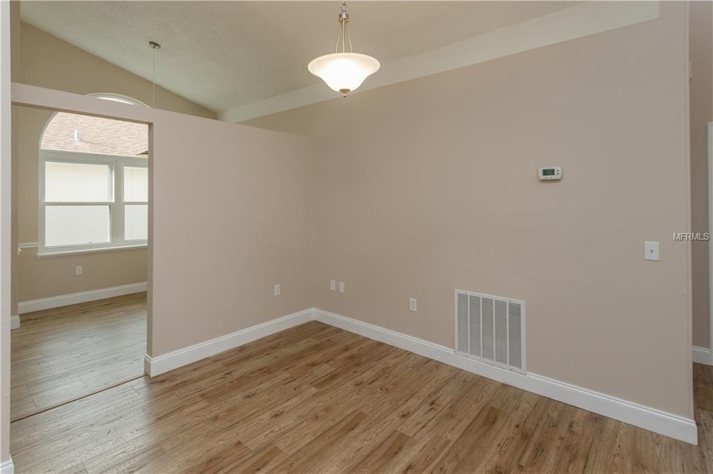 3127 DELLCREST PLACE, LAKE MARY, Florida 32746, 3 Bedrooms Bedrooms, 9 Rooms Rooms,2 BathroomsBathrooms,Residential,For sale,DELLCREST,O5561239