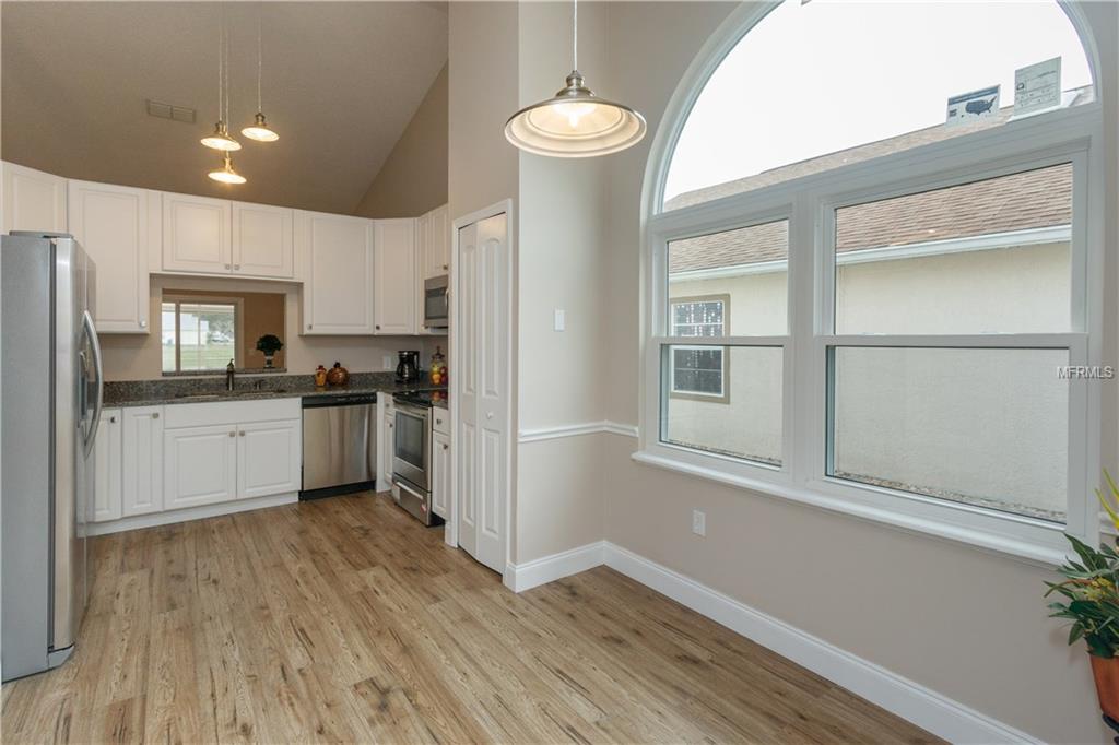 3127 DELLCREST PLACE, LAKE MARY, Florida 32746, 3 Bedrooms Bedrooms, 9 Rooms Rooms,2 BathroomsBathrooms,Residential,For sale,DELLCREST,O5561239