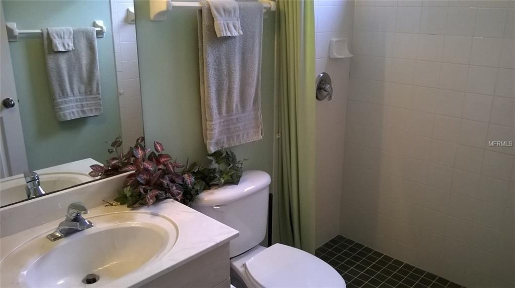 260 OWENS HARBOR ROAD, OSTEEN, Florida 32764, 5 Bedrooms Bedrooms, 13 Rooms Rooms,3 BathroomsBathrooms,Residential,For sale,OWENS HARBOR,V4716586