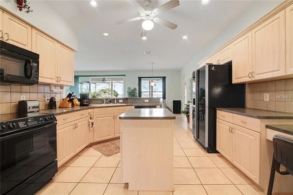 260 OWENS HARBOR ROAD, OSTEEN, Florida 32764, 5 Bedrooms Bedrooms, 13 Rooms Rooms,3 BathroomsBathrooms,Residential,For sale,OWENS HARBOR,V4716586