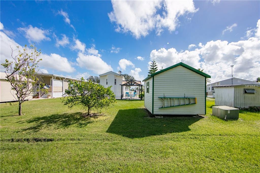 20 SADDLEBAG TRAIL, LAKE WALES, Florida 33898, 1 Bedroom Bedrooms, 4 Rooms Rooms,1 BathroomBathrooms,Residential,For sale,SADDLEBAG,P4717684