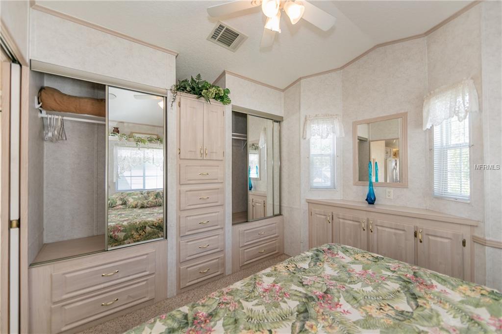 20 SADDLEBAG TRAIL, LAKE WALES, Florida 33898, 1 Bedroom Bedrooms, 4 Rooms Rooms,1 BathroomBathrooms,Residential,For sale,SADDLEBAG,P4717684