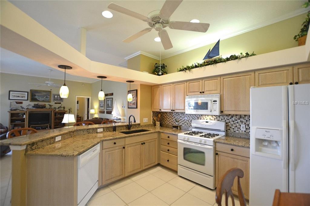 10571 OLD GROVE CIRCLE, BRADENTON, Florida 34212, 4 Bedrooms Bedrooms, 8 Rooms Rooms,3 BathroomsBathrooms,Residential,For sale,OLD GROVE,A4206236