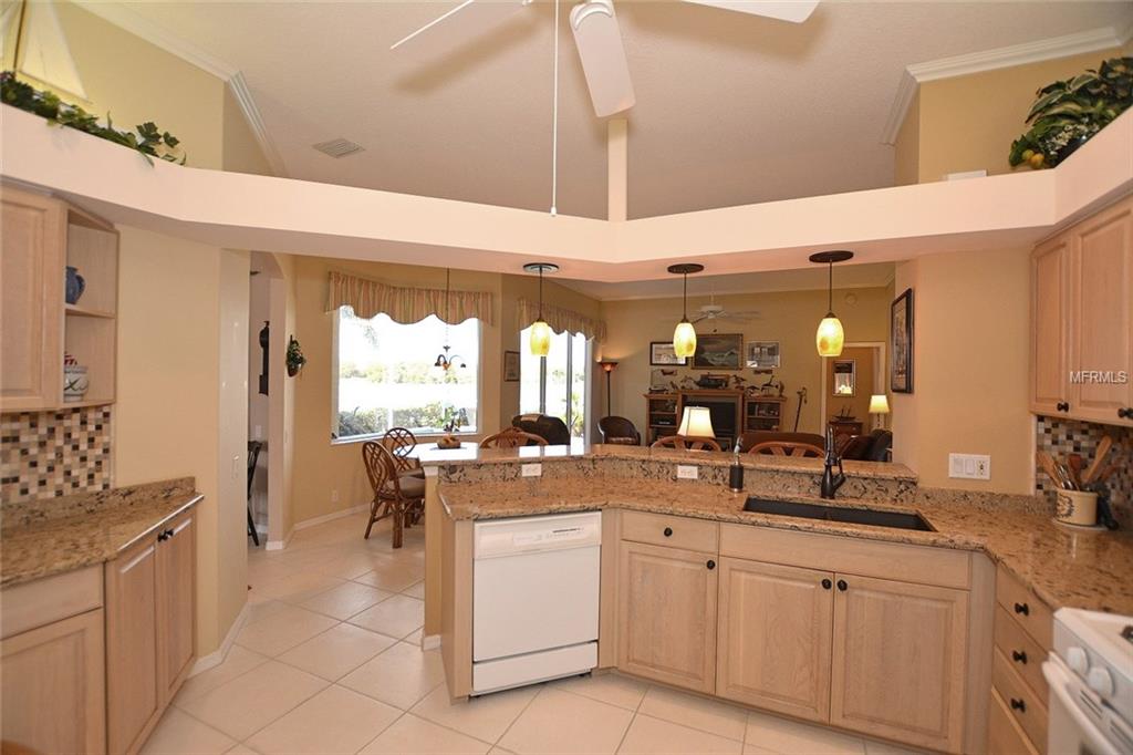 10571 OLD GROVE CIRCLE, BRADENTON, Florida 34212, 4 Bedrooms Bedrooms, 8 Rooms Rooms,3 BathroomsBathrooms,Residential,For sale,OLD GROVE,A4206236