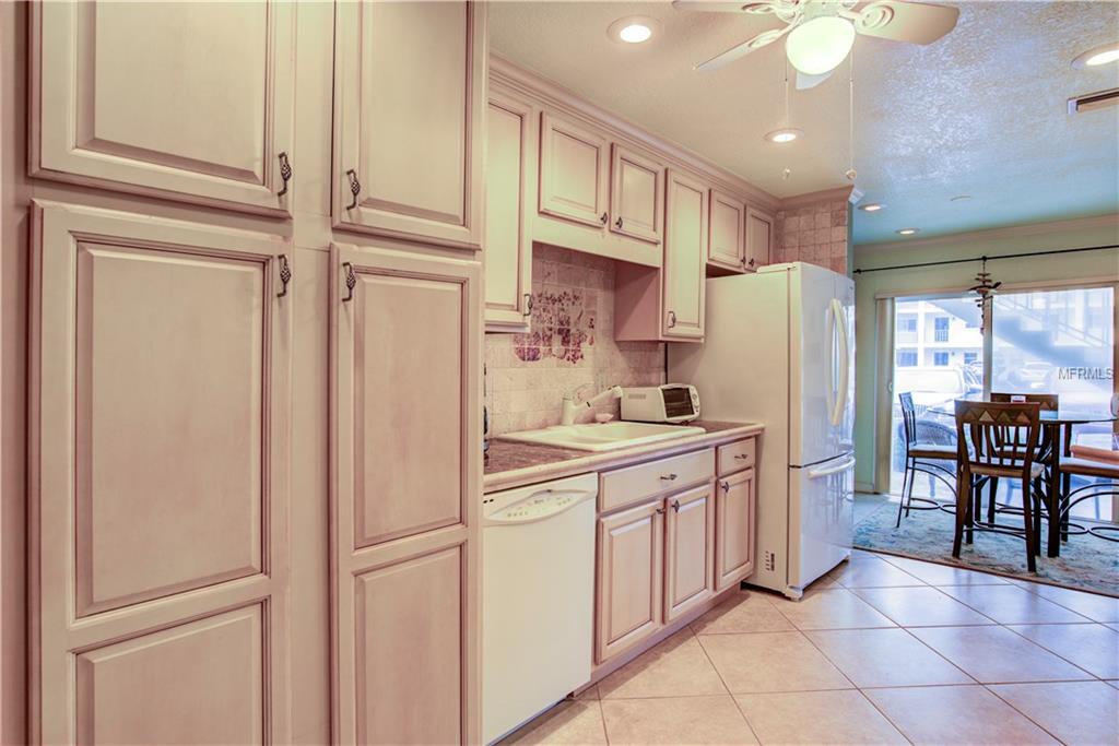 3320 GULF OF MEXICO DRIVE, LONGBOAT KEY, Florida 34228, 2 Bedrooms Bedrooms, 4 Rooms Rooms,2 BathroomsBathrooms,Residential,For sale,GULF OF MEXICO,A4209005