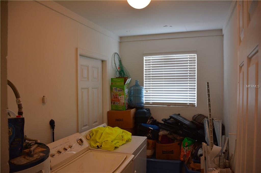 56 ARGOS AVENUE, ORLANDO, Florida 32811, 3 Bedrooms Bedrooms, 8 Rooms Rooms,1 BathroomBathrooms,Residential,For sale,ARGOS,O5561647