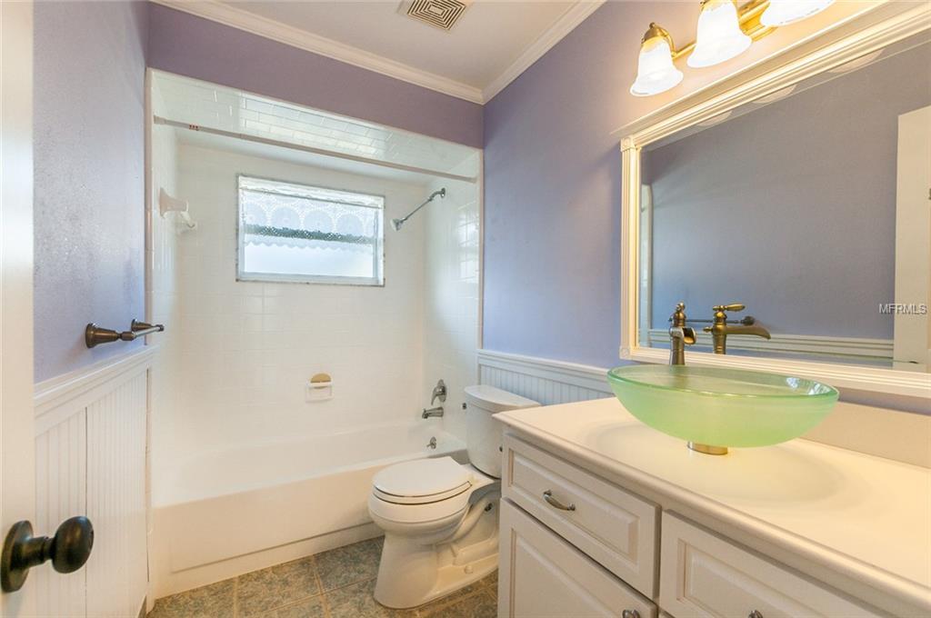 685 OLEANDER STREET, MOUNT DORA, Florida 32757, 3 Bedrooms Bedrooms, 9 Rooms Rooms,2 BathroomsBathrooms,Residential,For sale,OLEANDER,G4852779