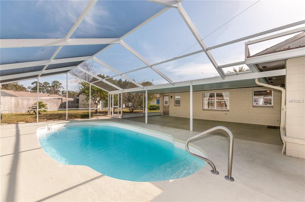 685 OLEANDER STREET, MOUNT DORA, Florida 32757, 3 Bedrooms Bedrooms, 9 Rooms Rooms,2 BathroomsBathrooms,Residential,For sale,OLEANDER,G4852779