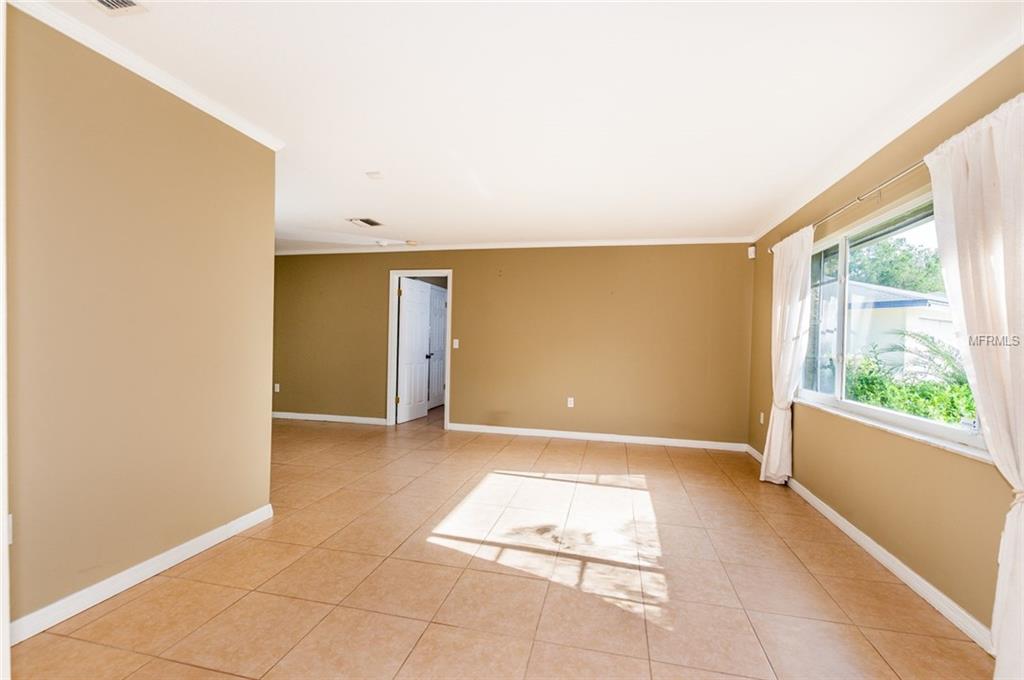 685 OLEANDER STREET, MOUNT DORA, Florida 32757, 3 Bedrooms Bedrooms, 9 Rooms Rooms,2 BathroomsBathrooms,Residential,For sale,OLEANDER,G4852779