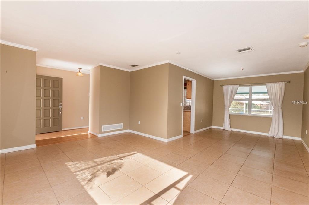 685 OLEANDER STREET, MOUNT DORA, Florida 32757, 3 Bedrooms Bedrooms, 9 Rooms Rooms,2 BathroomsBathrooms,Residential,For sale,OLEANDER,G4852779