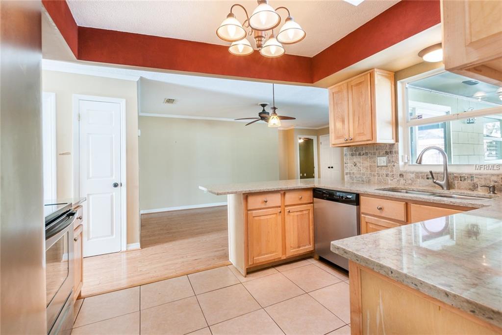 685 OLEANDER STREET, MOUNT DORA, Florida 32757, 3 Bedrooms Bedrooms, 9 Rooms Rooms,2 BathroomsBathrooms,Residential,For sale,OLEANDER,G4852779