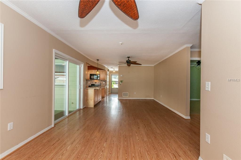 685 OLEANDER STREET, MOUNT DORA, Florida 32757, 3 Bedrooms Bedrooms, 9 Rooms Rooms,2 BathroomsBathrooms,Residential,For sale,OLEANDER,G4852779