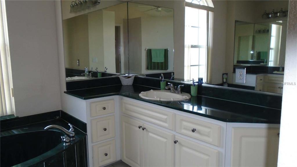 2229 HOPWOOD ROAD, NORTH PORT, Florida 34287, 3 Bedrooms Bedrooms, 6 Rooms Rooms,2 BathroomsBathrooms,Residential,For sale,HOPWOOD,A4210123