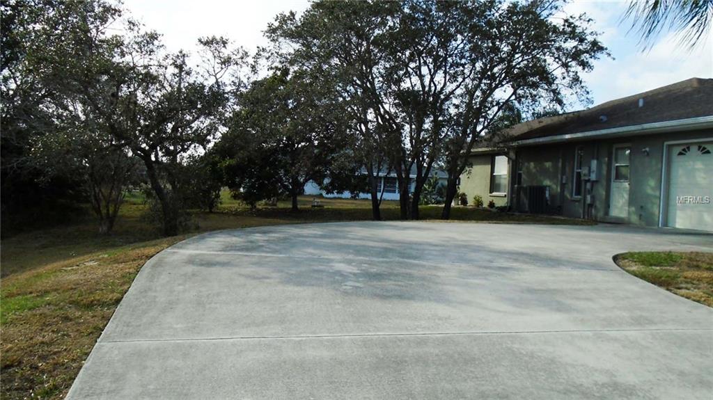 2229 HOPWOOD ROAD, NORTH PORT, Florida 34287, 3 Bedrooms Bedrooms, 6 Rooms Rooms,2 BathroomsBathrooms,Residential,For sale,HOPWOOD,A4210123